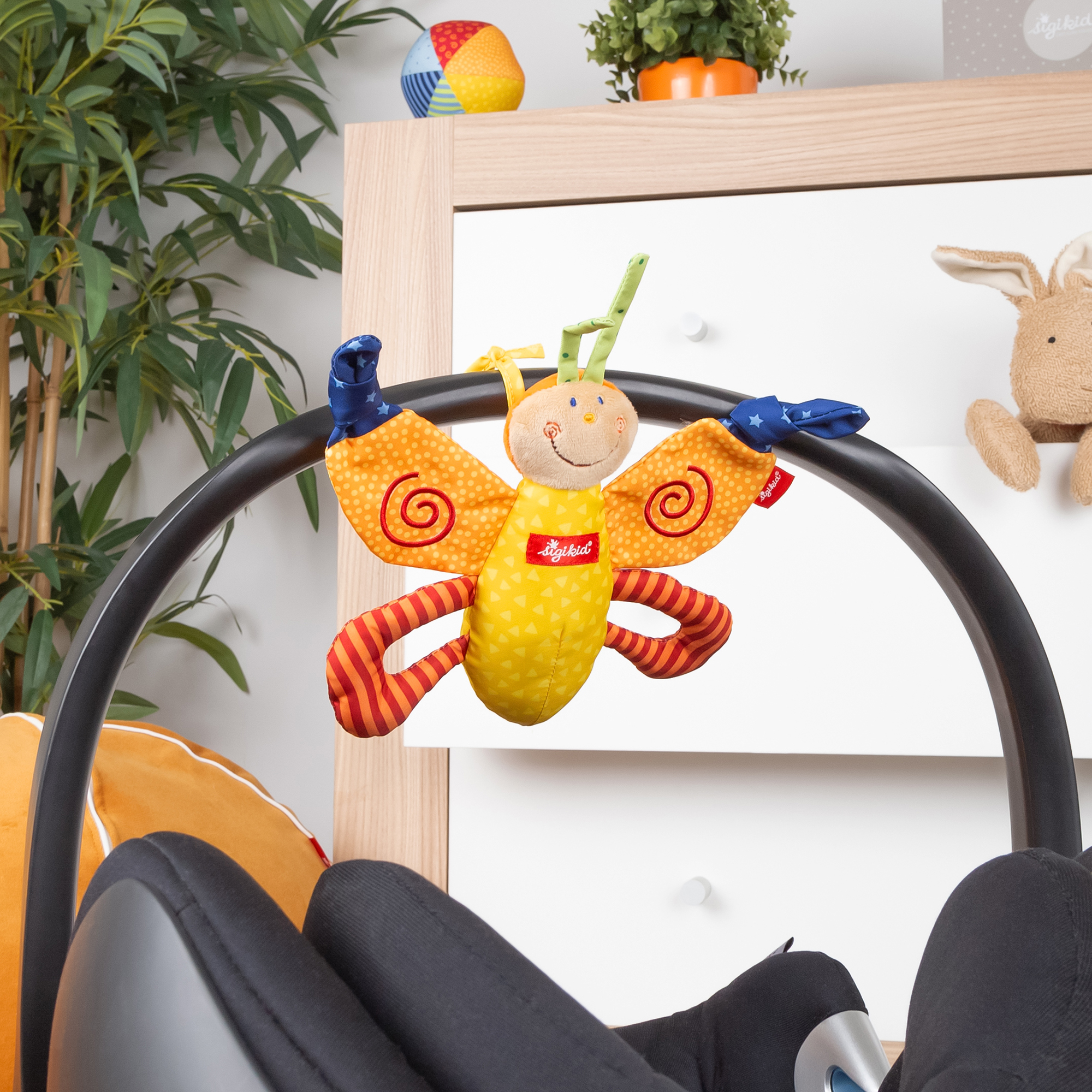 Activity grasp toy butterfly