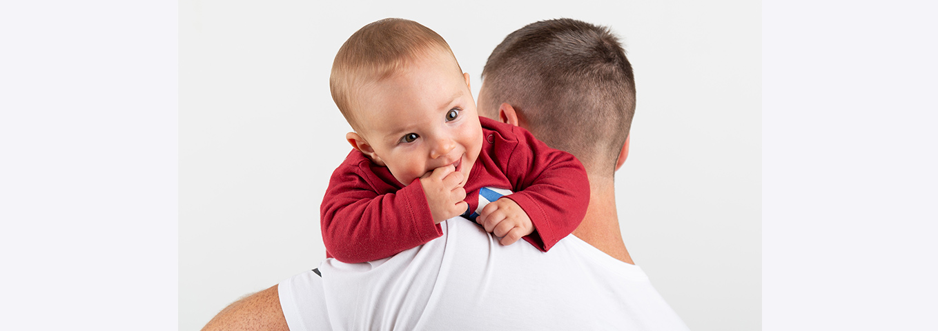 Verwöhnte Babys: Kann zu viel Kuscheln schaden?