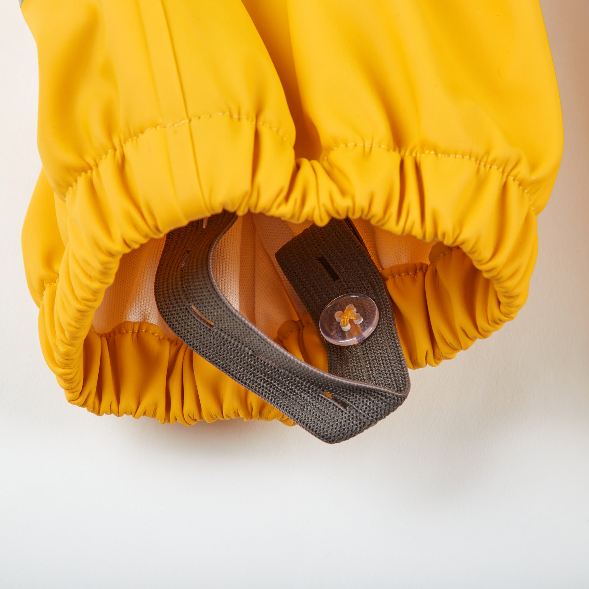 Gelbe Regenhose
