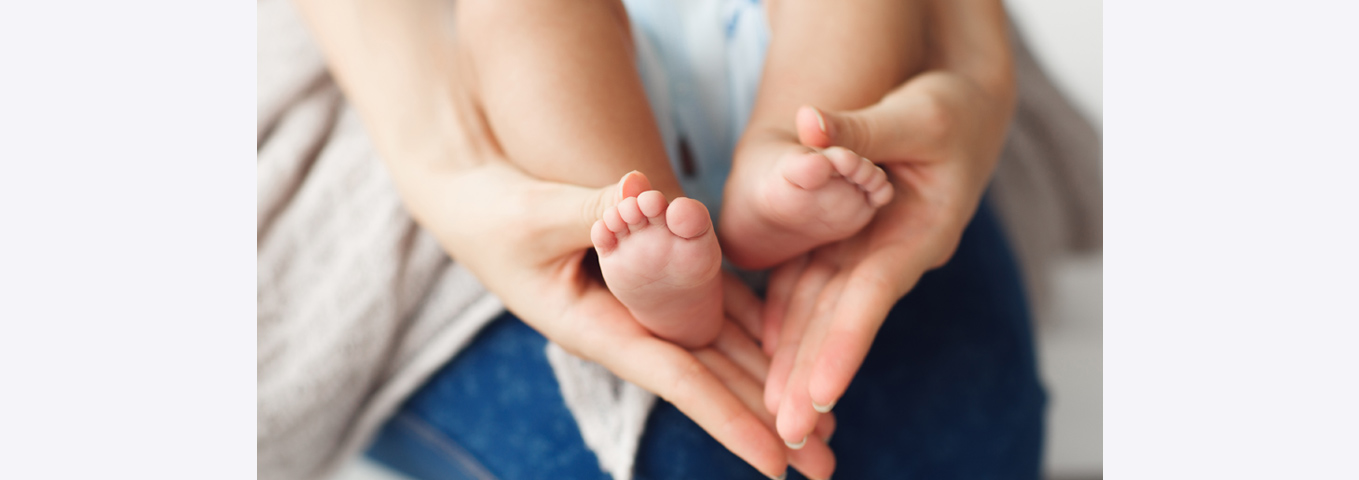 Baby Shiatsu: mit sanftem Druck zur Geborgenheit