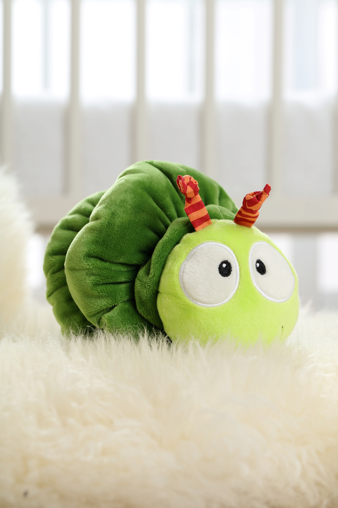 Vibrating plush caterpillar