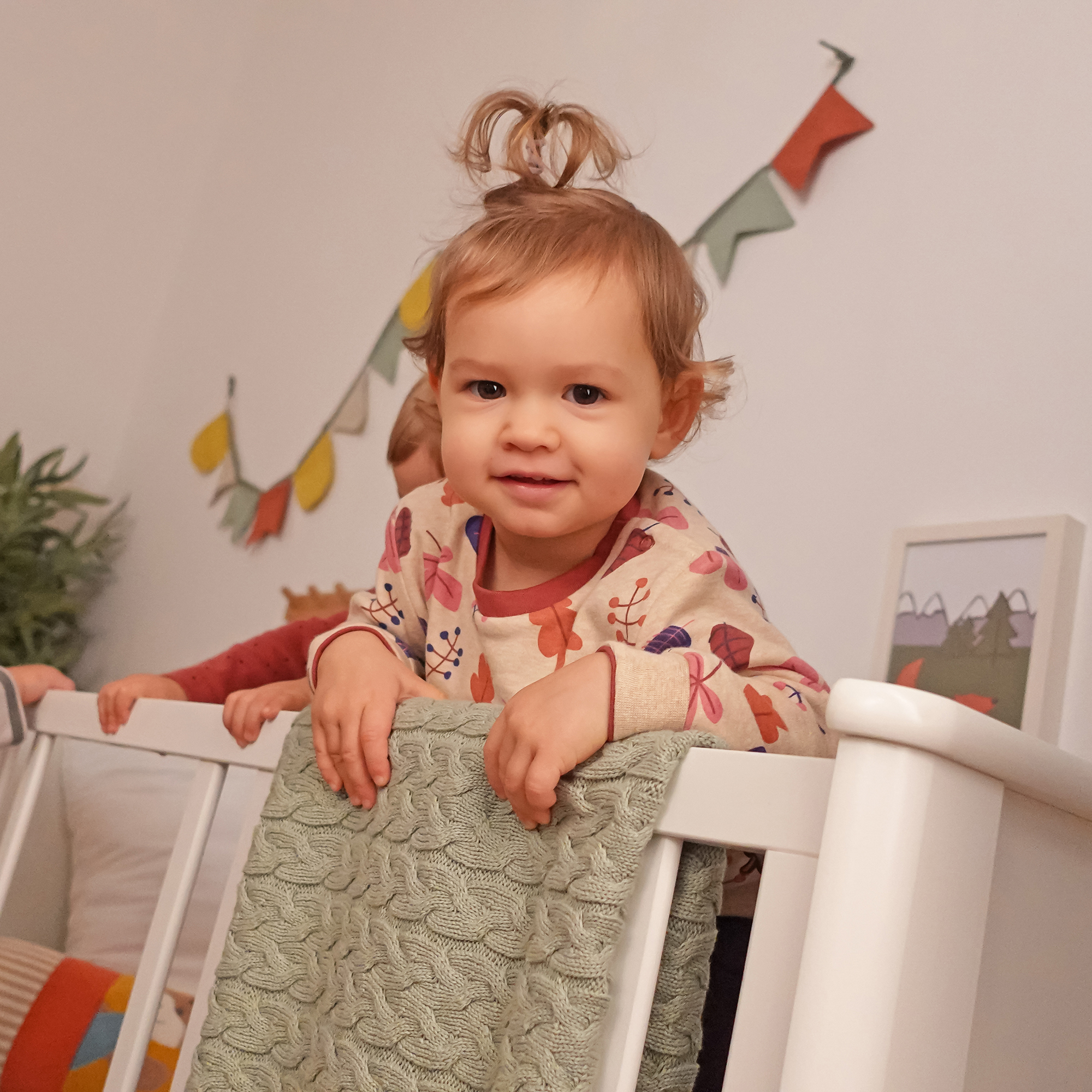 Baby Wendeshirt rotbraun mit Pünktchen/bunter Herbstprint Baby Wendeshirt rotbraun mit Pünktchen/bunter Herbstprint