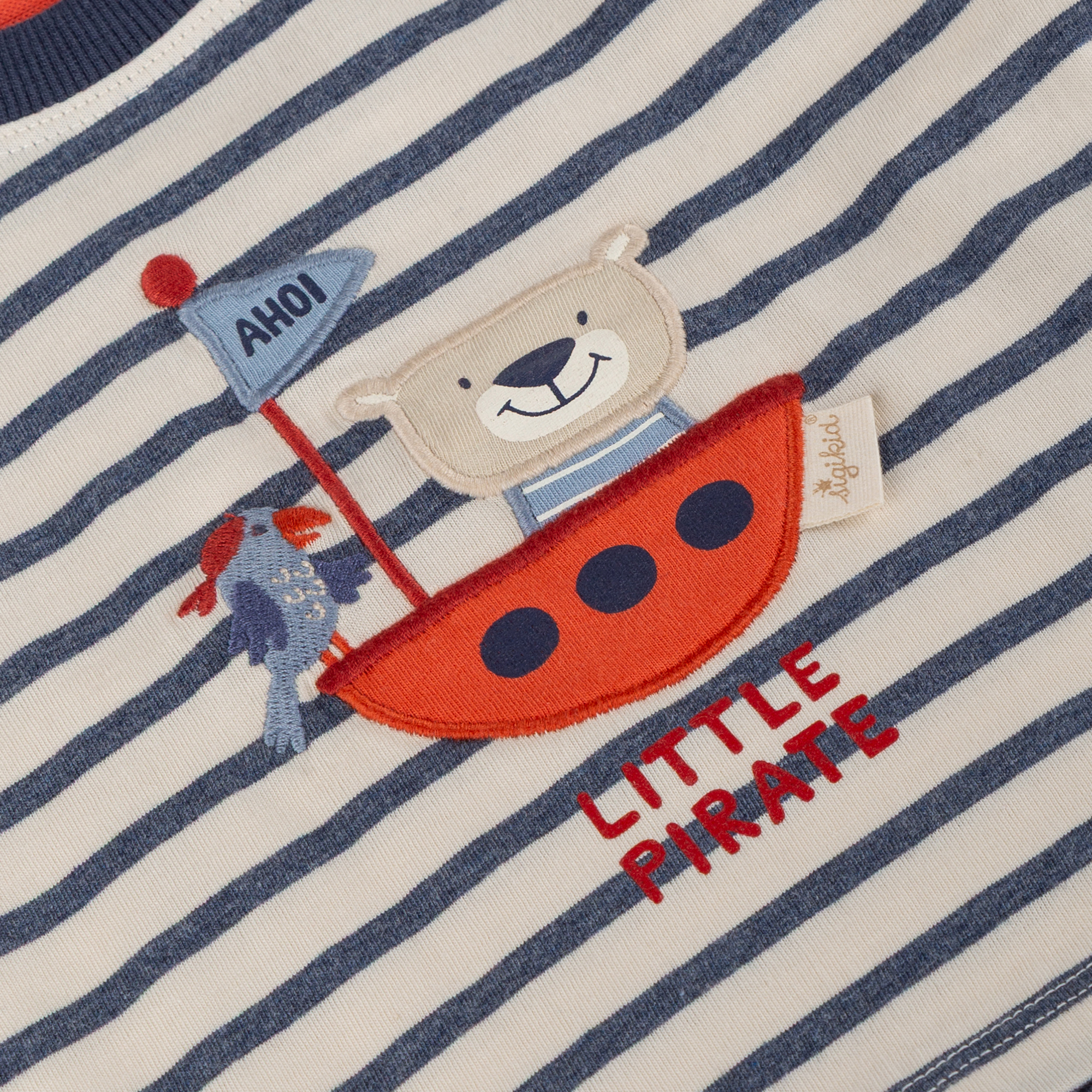 Baby Ringel T-Shirt Bär im Segelboot, blau-weiß