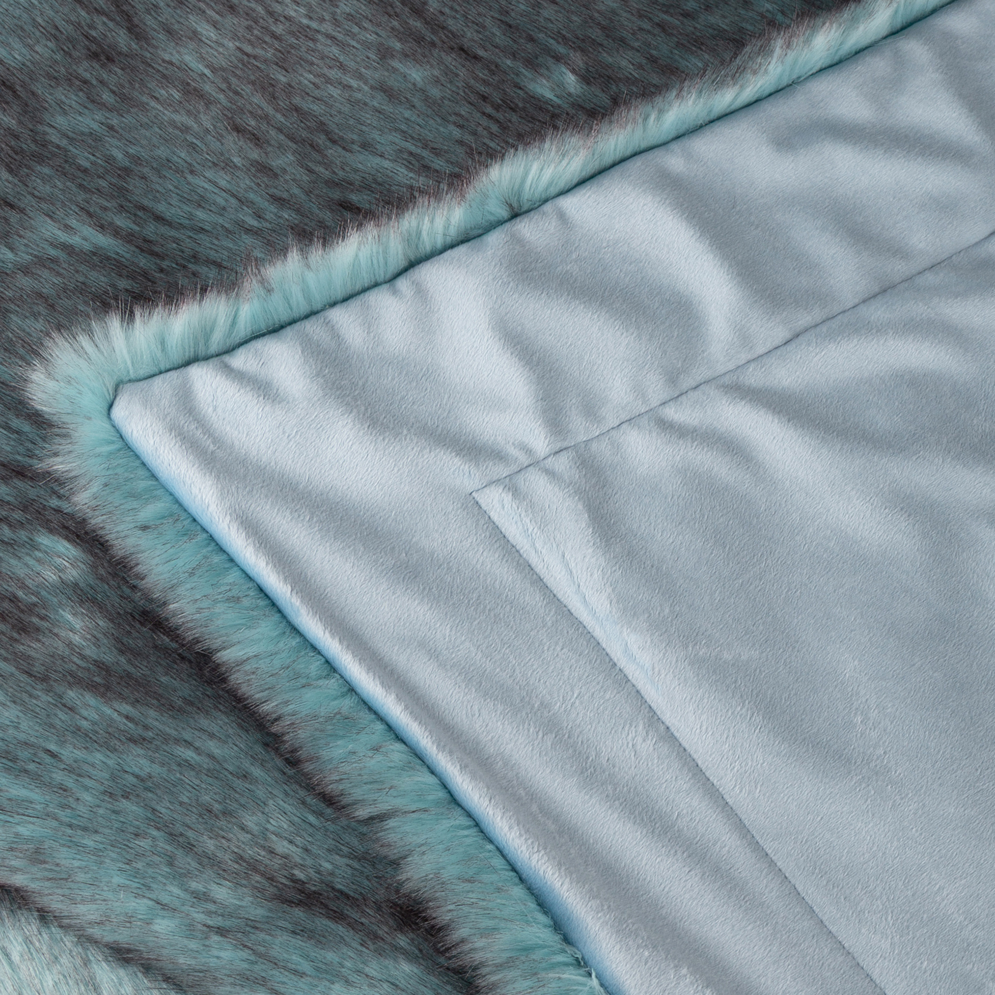 Beasts Plüsch Kuscheldecke, türkisblau Beasts Plüsch Kuscheldecke, türkisblau