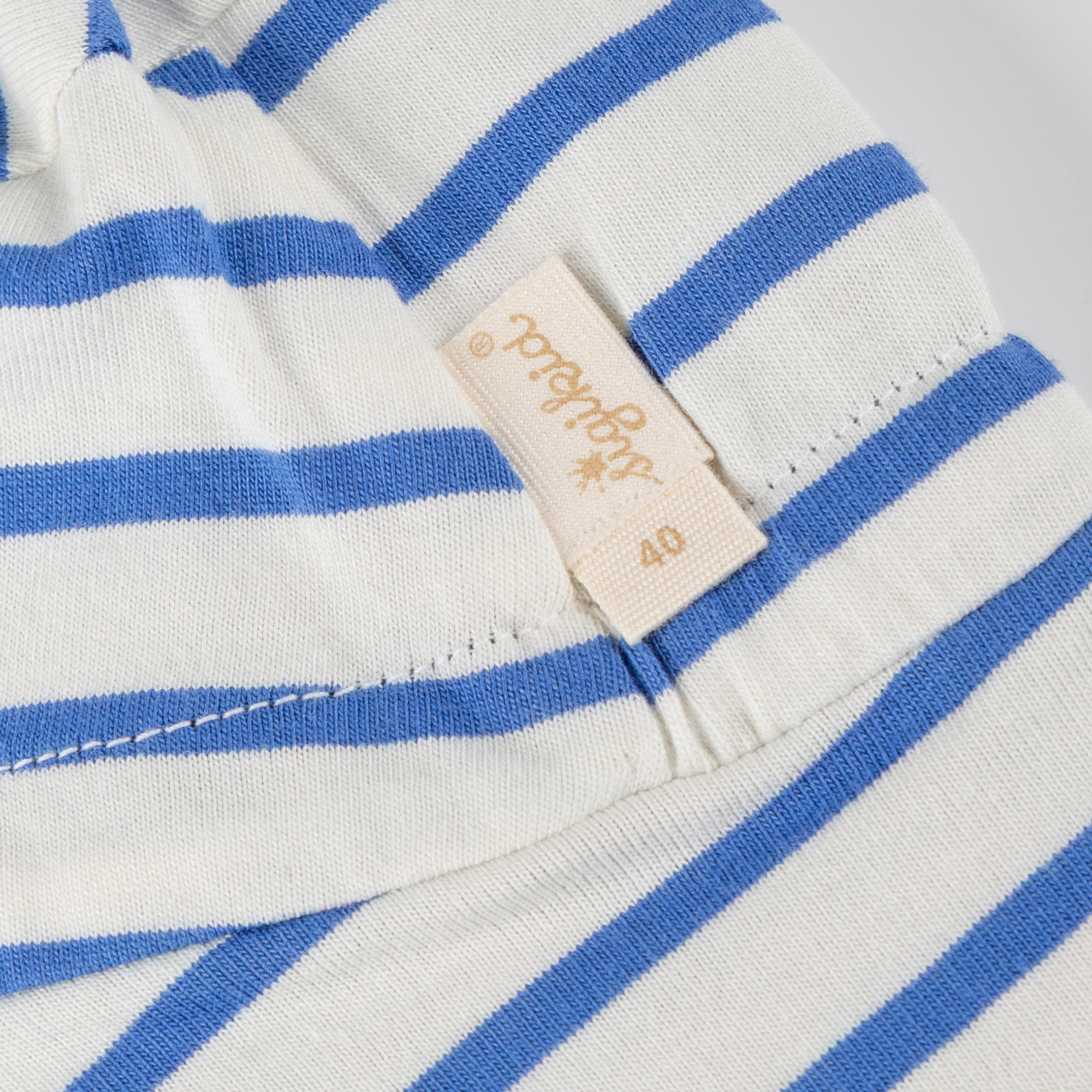 Baby Ringel Hut mit Nackenschutz Tiger & Löwe, blau/weiß