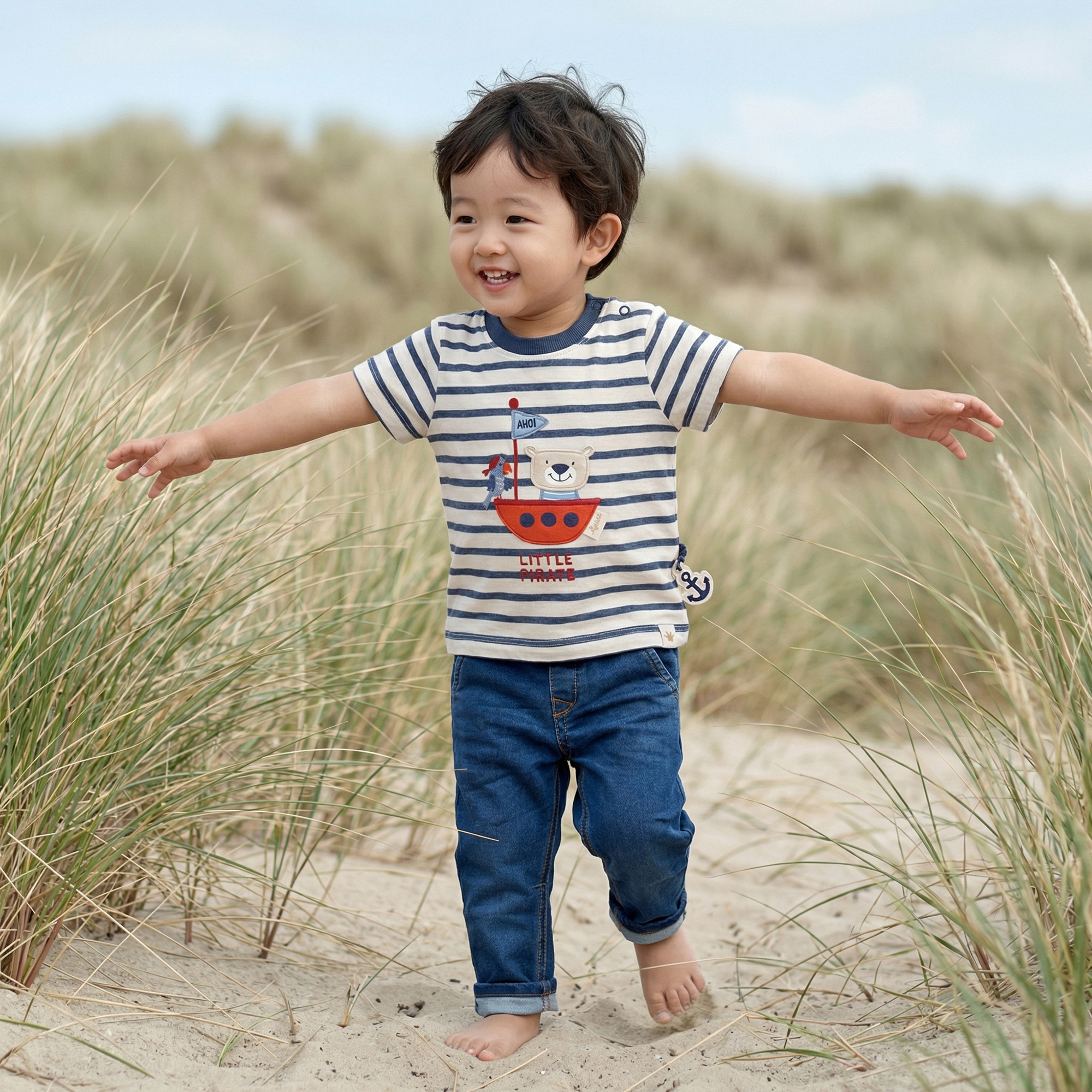 Baby Ringel T-Shirt Bär im Segelboot, blau-weiß