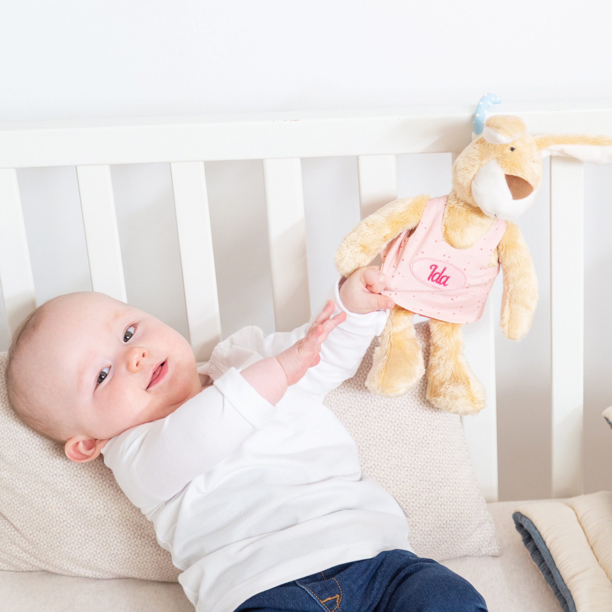 Namensspieluhr Hase rosa