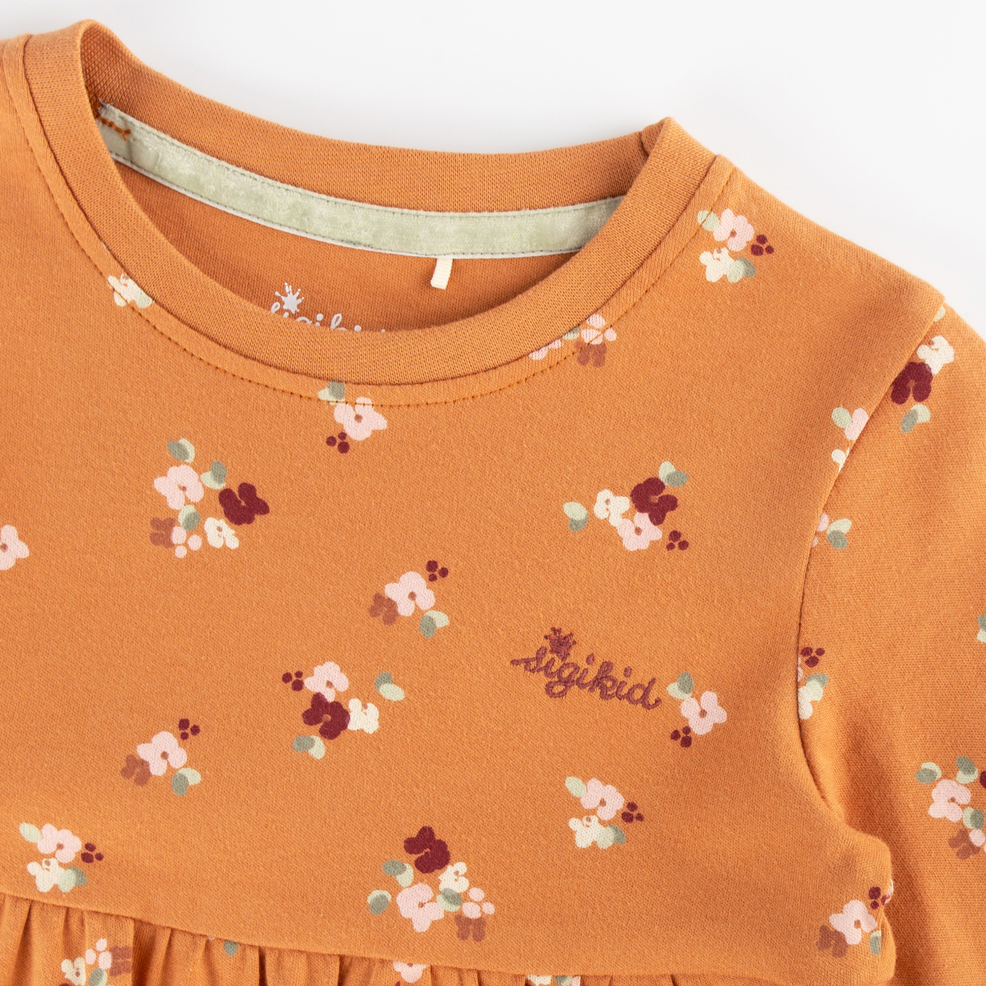 Kinder Langarm Stufenkleid mit Blümchen Print Kinder Langarm Stufenkleid mit Blümchen Print
