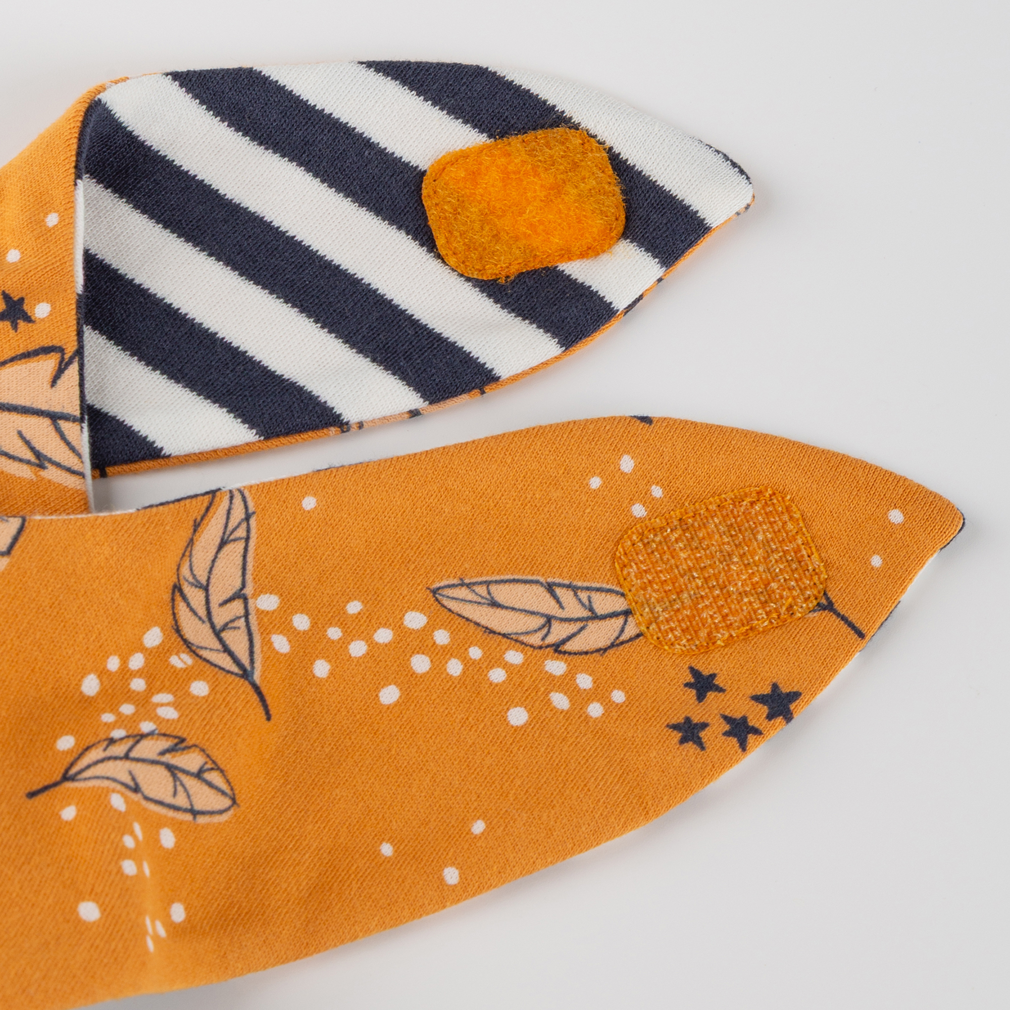 Reversible baby bandana bib Curious Owl