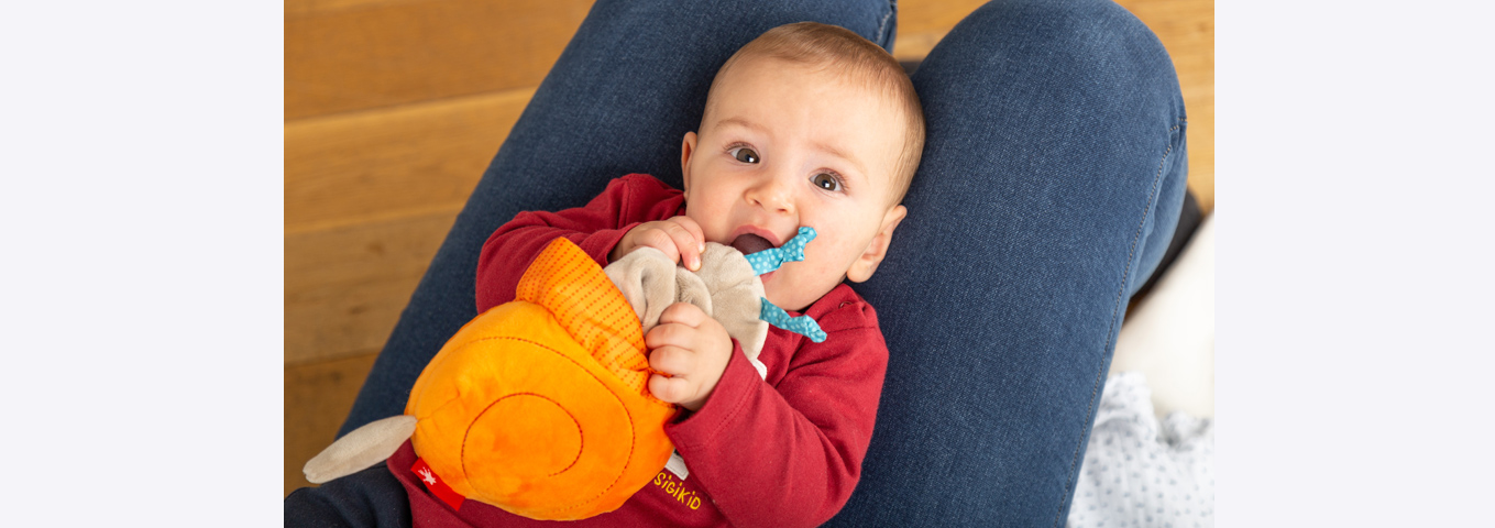 Fördern von Anfang an: Clevere Geschenke für Babys