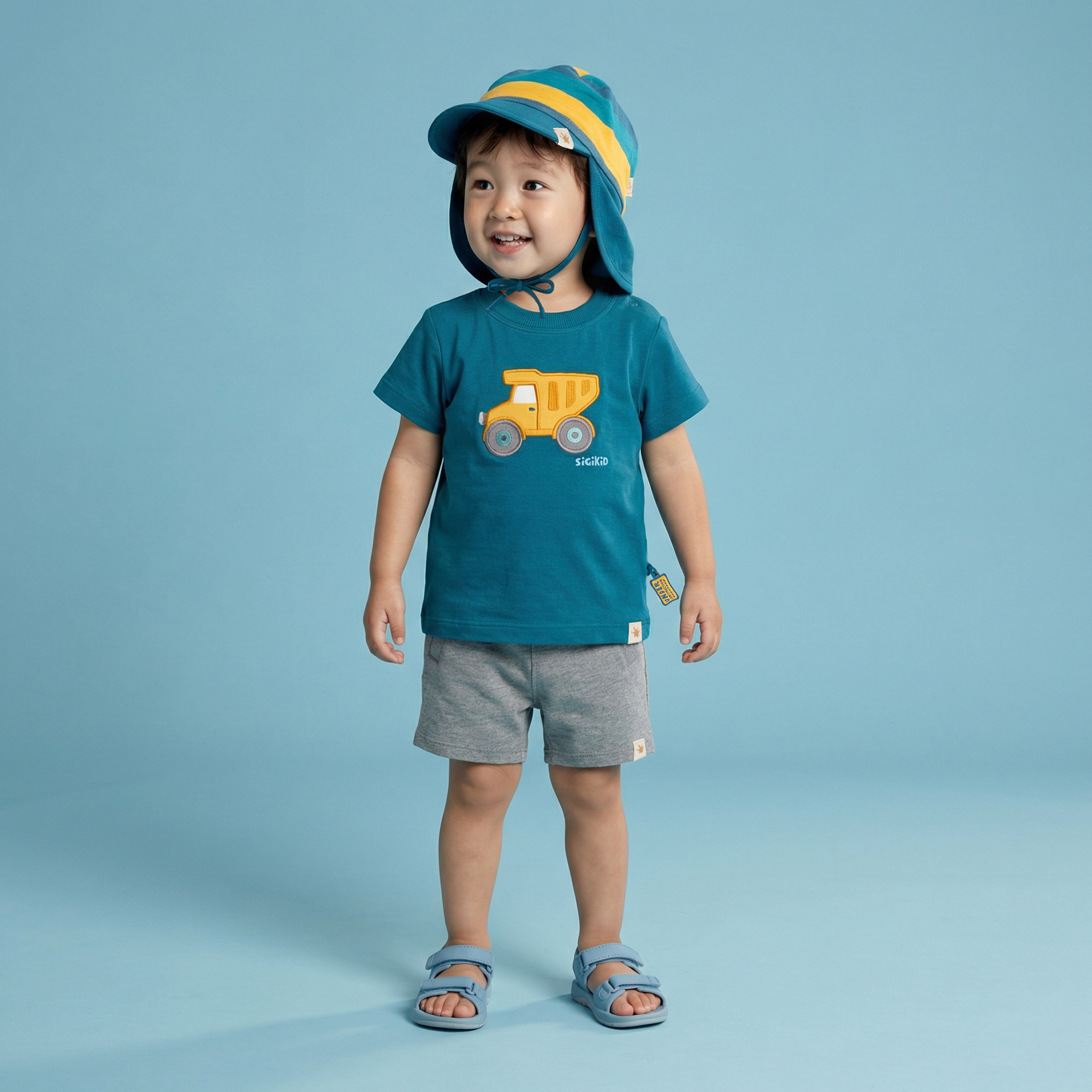 Baby sun hat, peaked, neck-flap, Tractor & Co