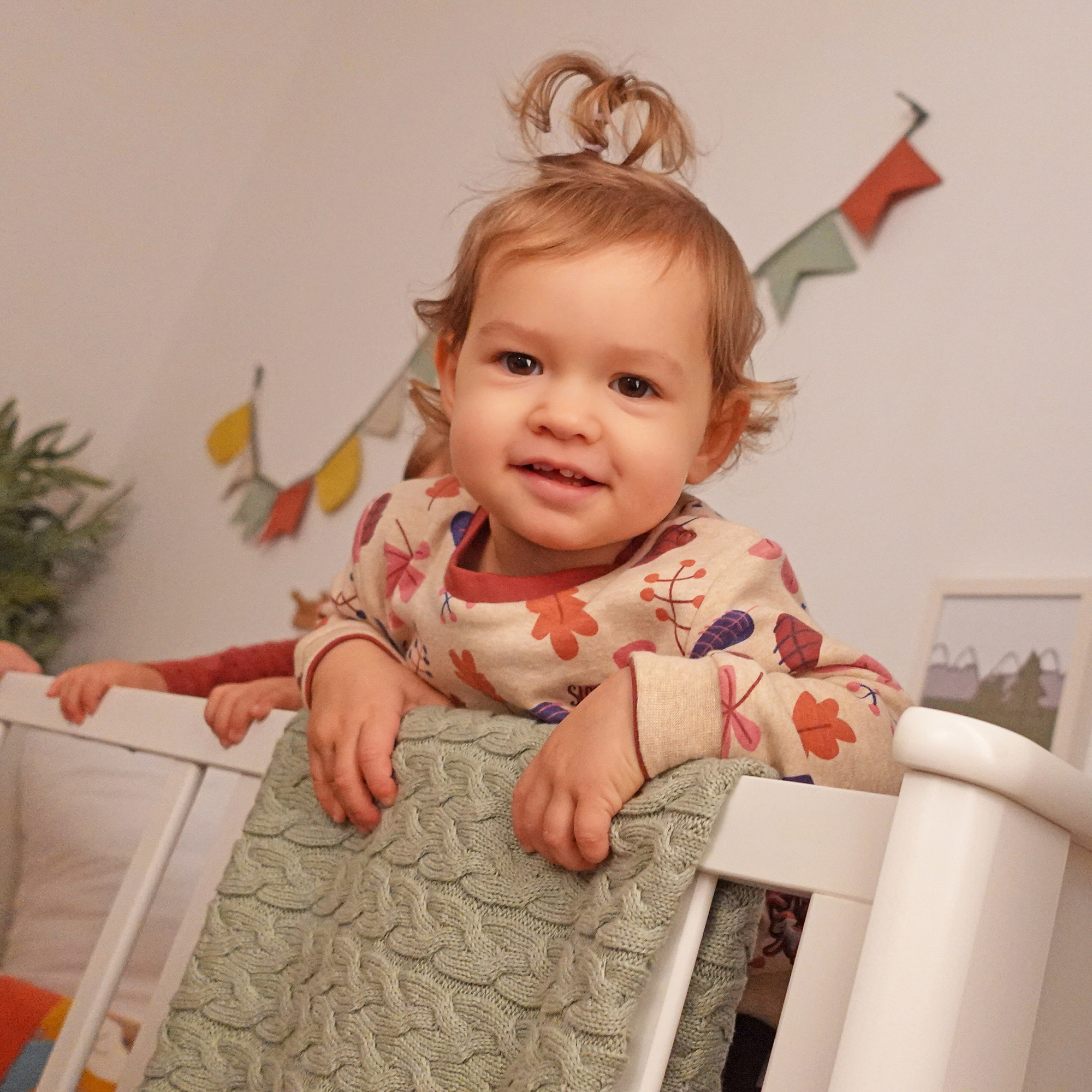 Baby Wendeshirt rotbraun mit Pünktchen/bunter Herbstprint Baby Wendeshirt rotbraun mit Pünktchen/bunter Herbstprint